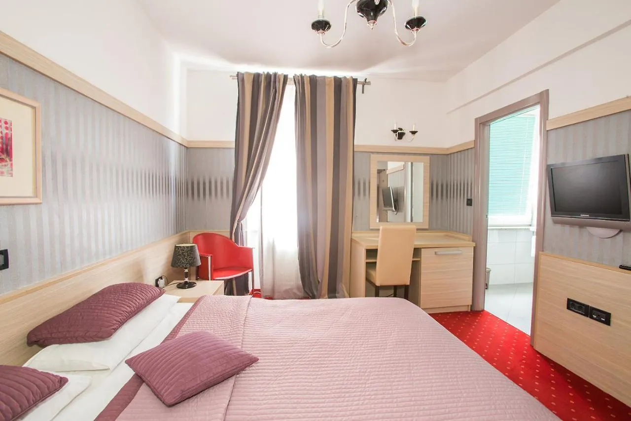 Hotel Galija Пула