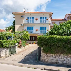 Apartment Marija